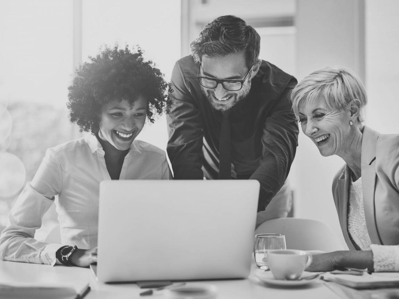 Üzleti elemzés és pénzügyi tervezés munkahelyi környezetben